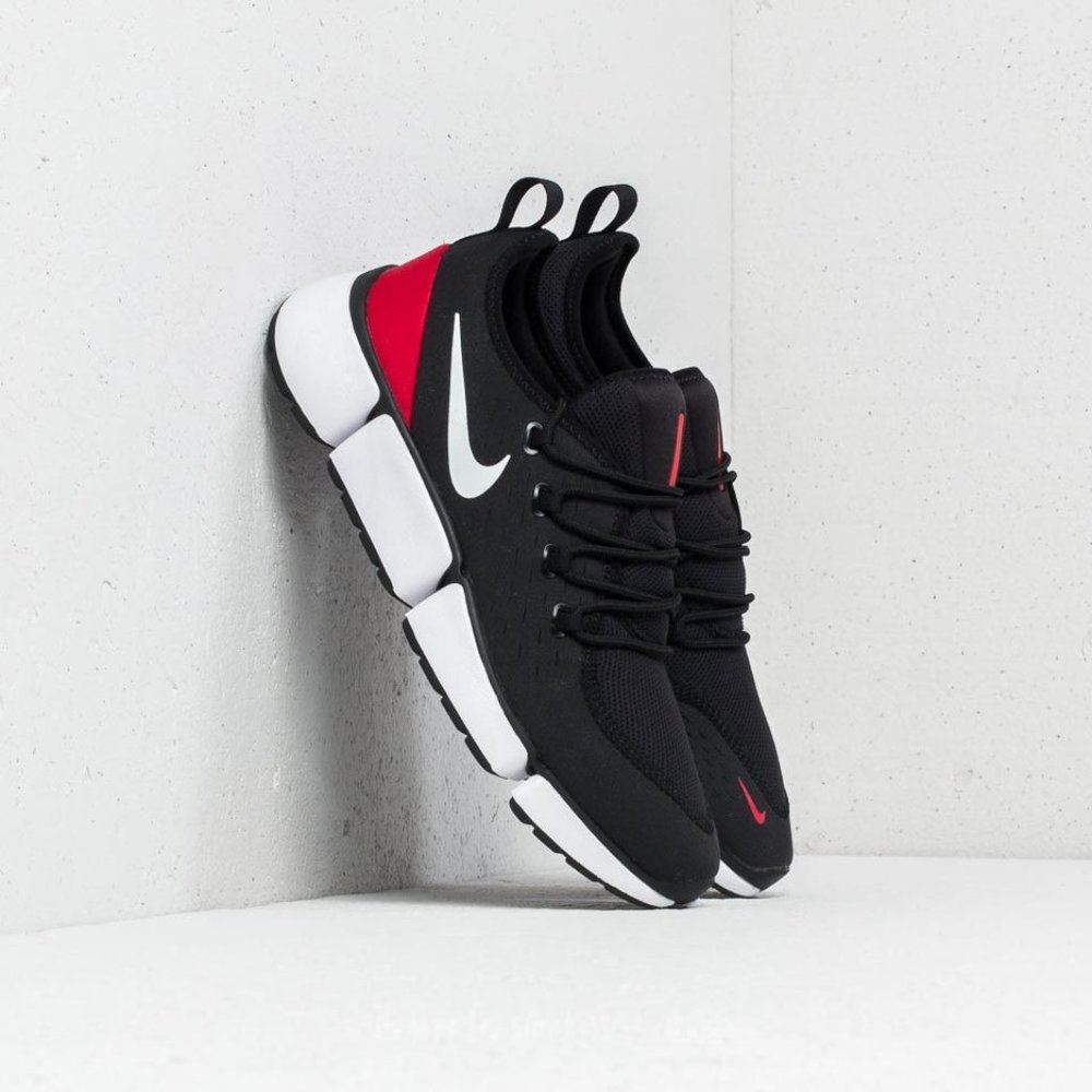 NEW  Nike Pocket Knife DM Sneakers